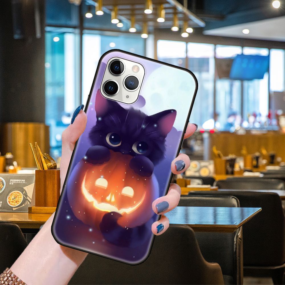 Festive Jack O' Lantern Cat Phone Case | Fun Halloween Design Cover