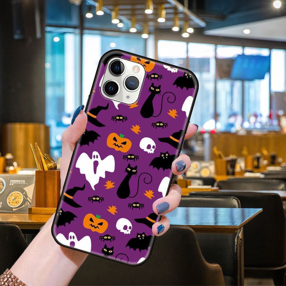 Festive Jack O' Lantern Cat Phone Case | Fun Halloween Design Cover