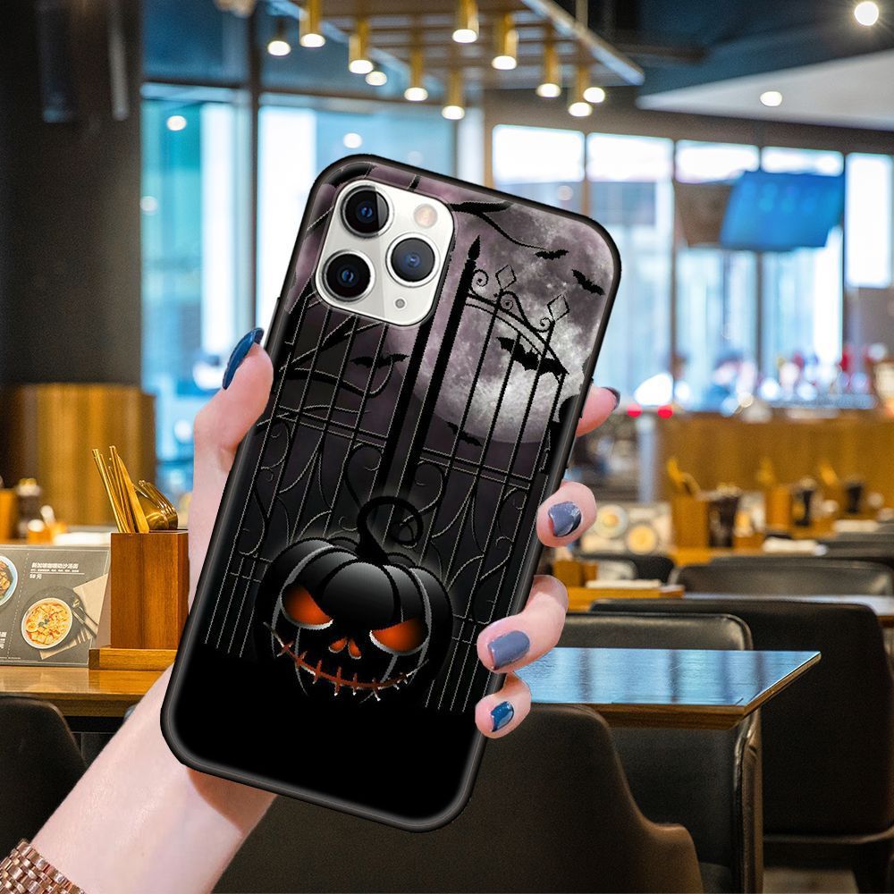 Festive Jack O' Lantern Cat Phone Case | Fun Halloween Design Cover